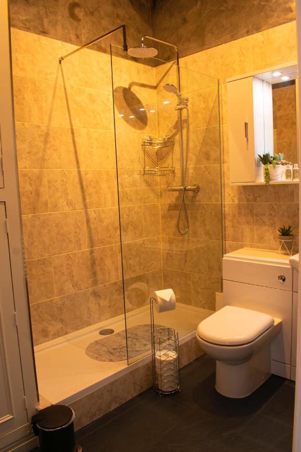 Courtyard Holiday Apartments Belper Extérieur photo