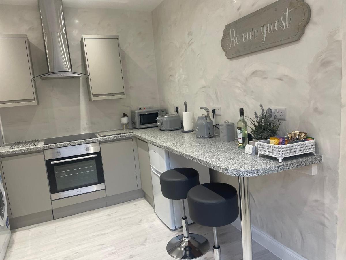 Courtyard Holiday Apartments Belper Extérieur photo