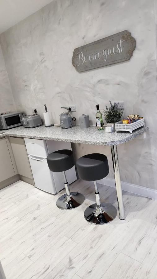 Courtyard Holiday Apartments Belper Extérieur photo