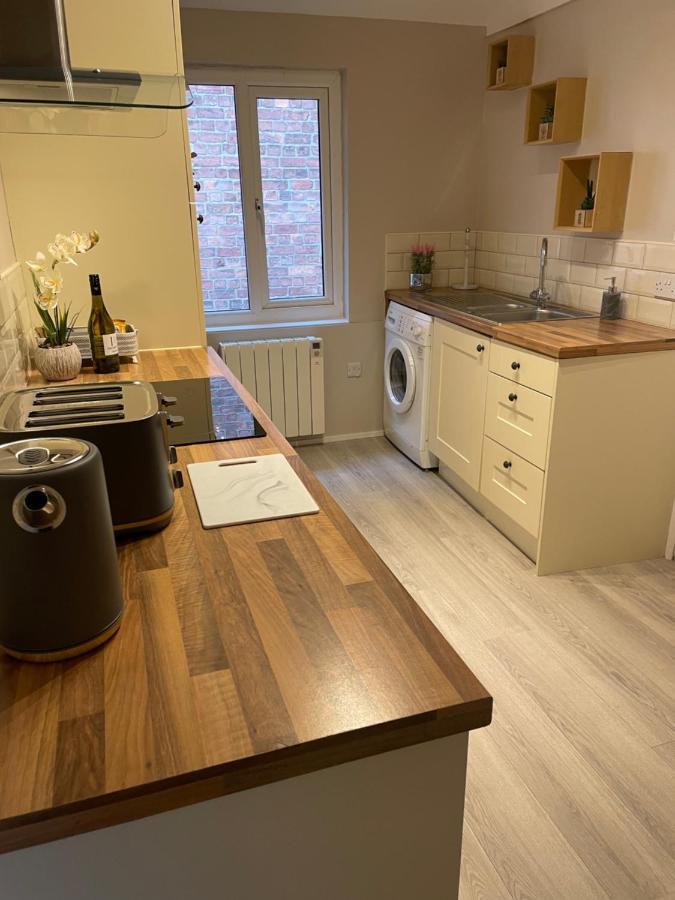Courtyard Holiday Apartments Belper Extérieur photo