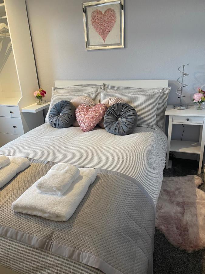 Courtyard Holiday Apartments Belper Extérieur photo