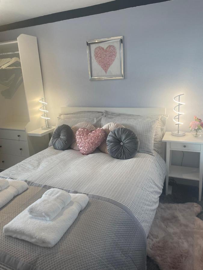 Courtyard Holiday Apartments Belper Extérieur photo