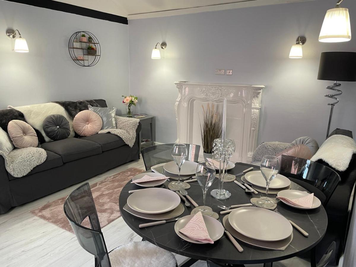 Courtyard Holiday Apartments Belper Extérieur photo